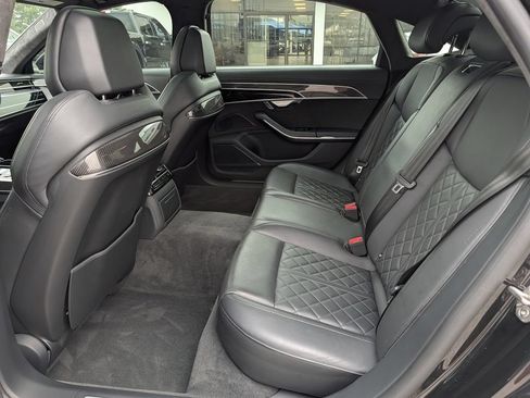 Used 2021 Audi S8 L w/ S8 Executive Package AWD/4WD image 30
