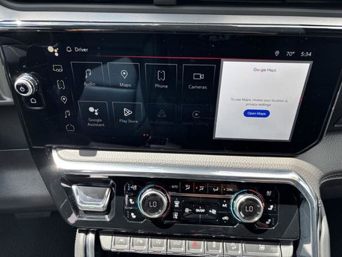 Used 2024 GMC Sierra 1500 Denali w/ Technology Package AWD/4WD image 12