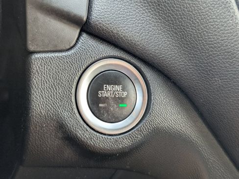 Used 2020 Chevrolet Equinox LT AWD/4WD image 26