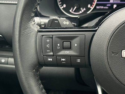 Used 2022 Nissan Pathfinder SV image 27