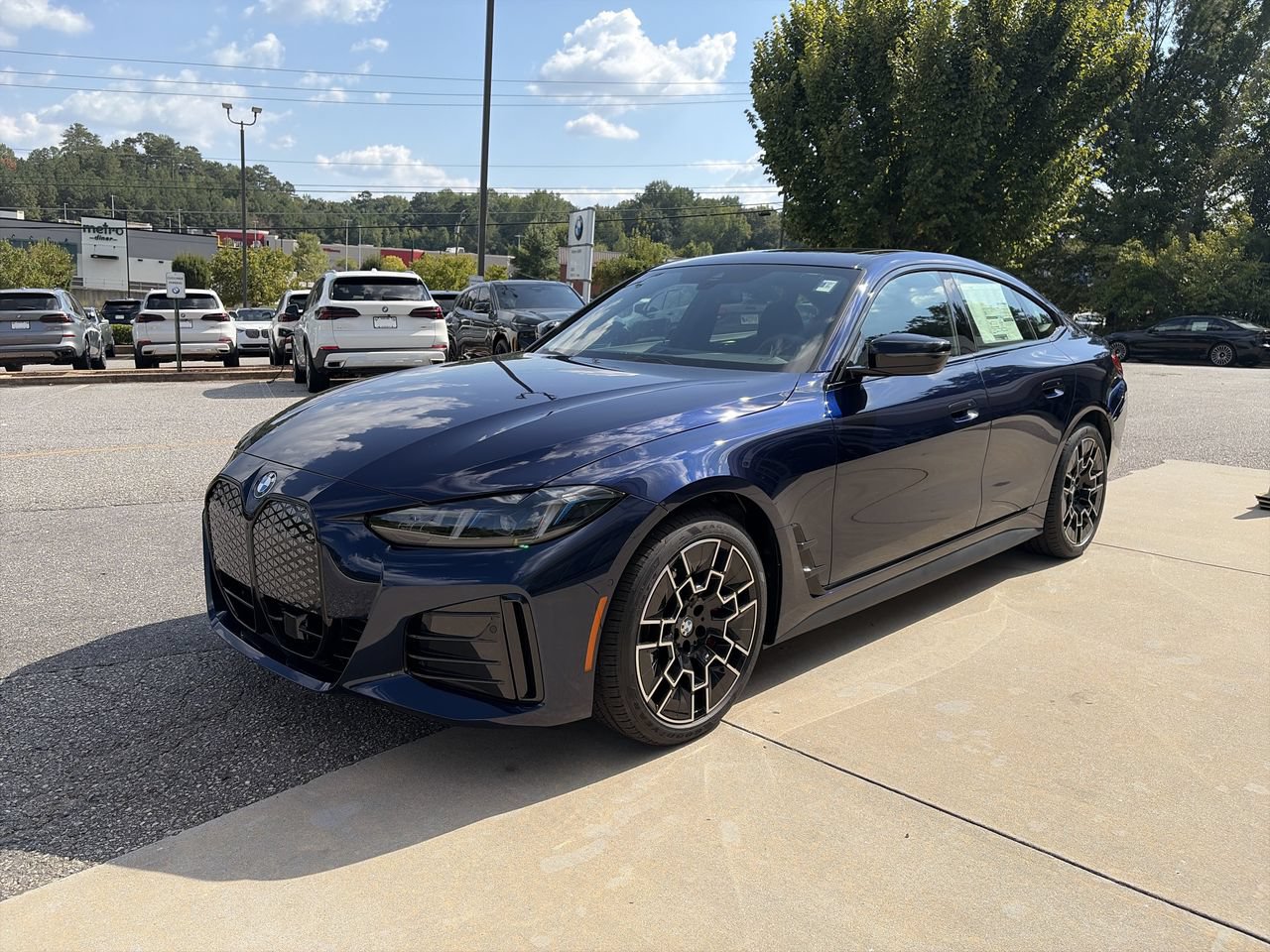 New 2026 BMW i4 eDrive40 w/ M Sport Package RWD image 4