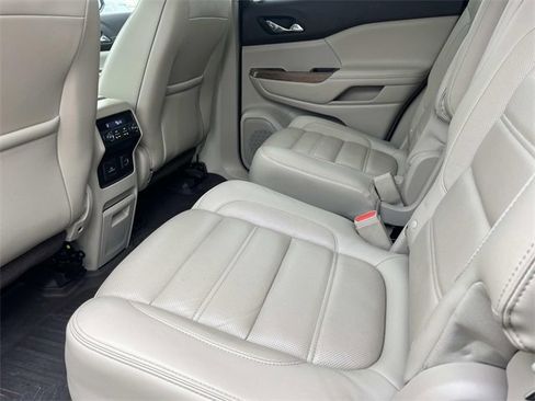 Used 2019 GMC Acadia Denali image 21