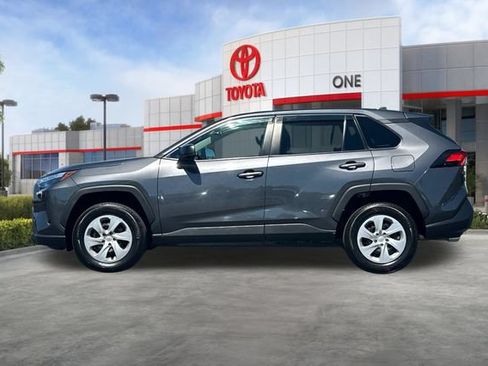 Used 2024 Toyota RAV4 LE AWD/4WD image 9