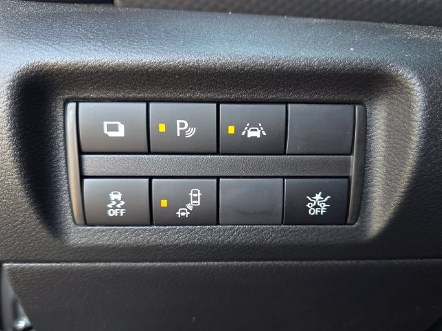 Used 2025 Nissan Kicks Play S FWD image 17