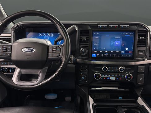 Used 2023 Ford F350 Lariat w/ Lariat Ultimate Package AWD/4WD image 12