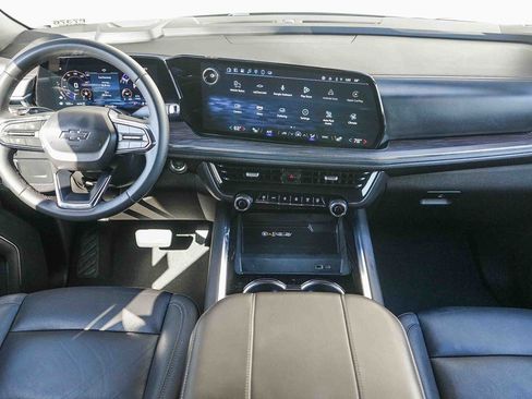 Used 2025 Chevrolet Tahoe Z71 image 11