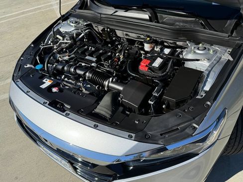 Used 2019 Honda Accord LX image 5