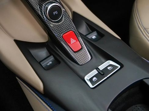 Certified 2021 Ferrari 812 GTS Base image 52