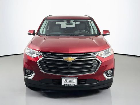Used 2018 Chevrolet Traverse LT FWD image 2