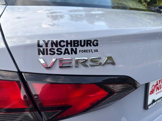 Used 2025 Nissan Versa SV FWD image 11