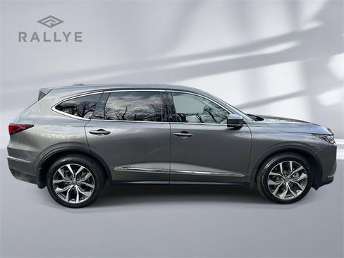 Used 2023 Acura MDX SH-AWD w/ Technology Package image 2