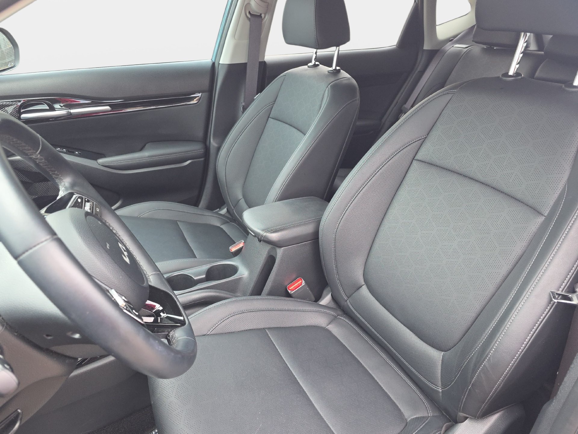Used 2024 Kia Seltos EX FWD image 14