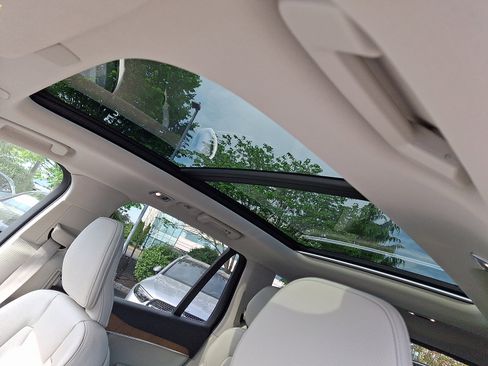 Used 2022 Volvo XC90 T8 Inscription Expression AWD/4WD image 14