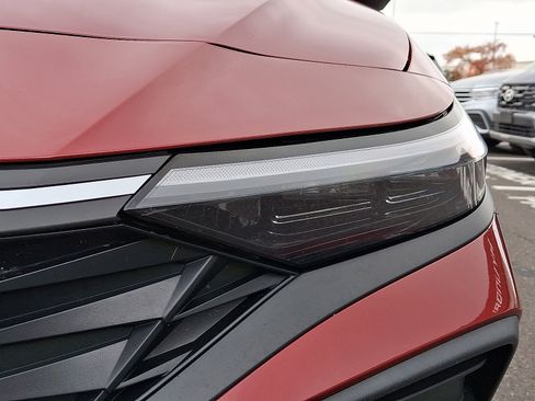 Certified 2024 Hyundai Elantra SEL image 9