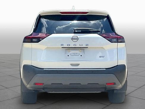 Certified 2023 Nissan Rogue SV FWD image 5
