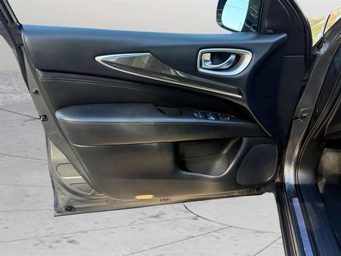 Used 2019 INFINITI QX60 Pure AWD/4WD image 12