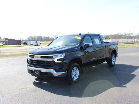 Used 2025 Chevrolet Silverado 1500 LT w/ Work Truck Package image 4