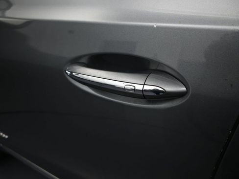 Used 2018 Buick Enclave Avenir w/ Avenir Technology Package image 36