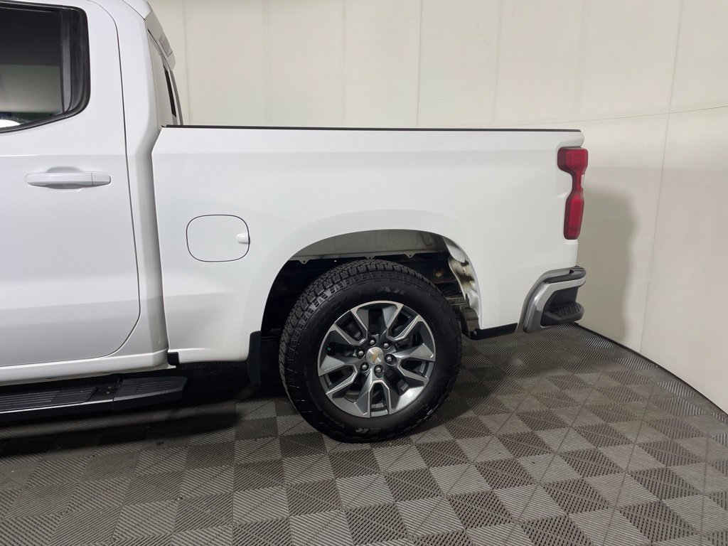 Used 2024 Chevrolet Silverado 1500 LT w/ Leather Package AWD/4WD image 5