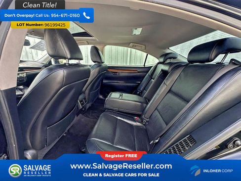 Used 2014 Lexus ES 300h image 8