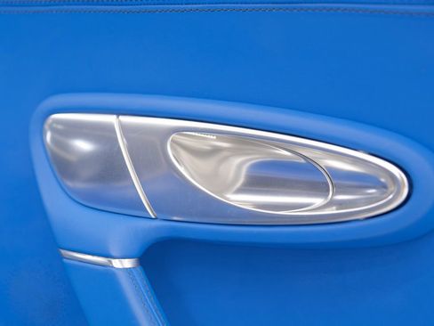 Used 2018 Bugatti Chiron image 39