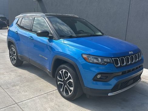 Used 2024 Jeep Compass Limited image 3