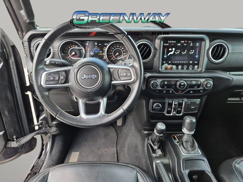 Used 2022 Jeep Wrangler Unlimited Sahara w/ LED Lighting Group AWD/4WD image 9