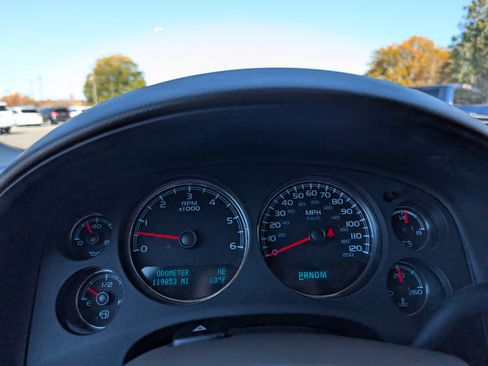 Used 2013 Chevrolet Tahoe LT w/ Texas Edition image 16