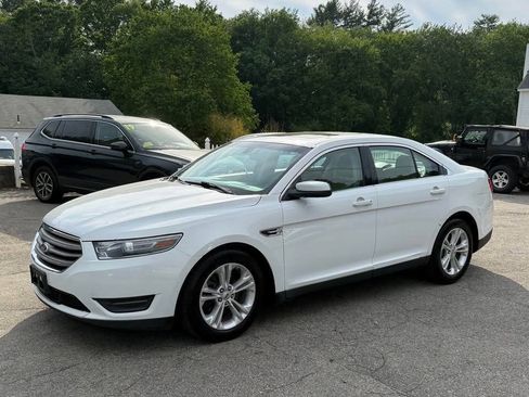 Used 2013 Ford Taurus SEL FWD image 2