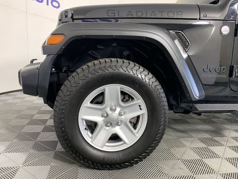 Used 2020 Jeep Gladiator Sport w/ Quick Order Package 24S AWD/4WD image 12