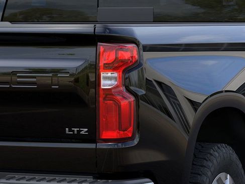 New 2026 Chevrolet Silverado 1500 LTZ w/ Z71 Off-Road Package image 11