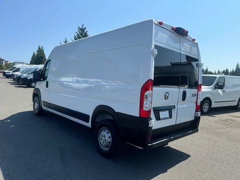 Used 2023 RAM ProMaster 2500 FWD image 4