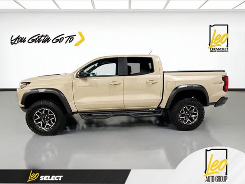 Used 2024 Chevrolet Colorado ZR2 w/ Technology Package image 8