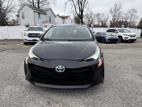 Used 2016 Toyota Prius Two image 3