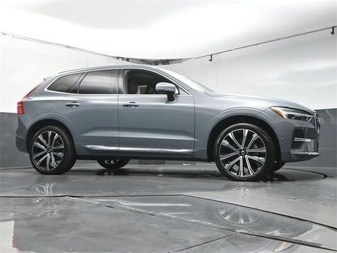 Certified 2023 Volvo XC60 B5 Ultimate image 34