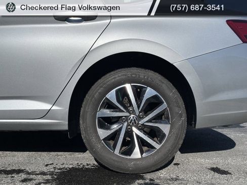 Used 2024 Volkswagen Jetta S image 7