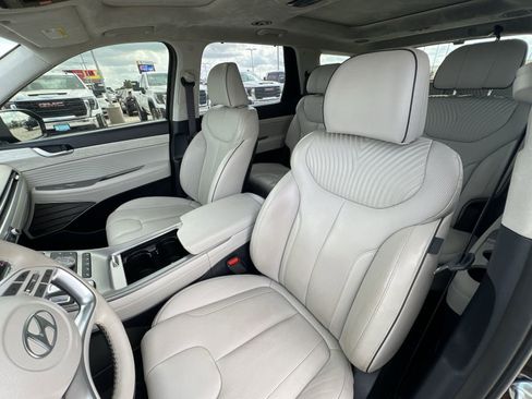 Used 2023 Hyundai Palisade Calligraphy image 20