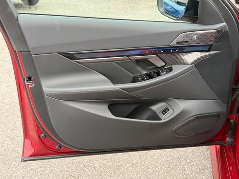 New 2027 BMW M5 Touring AWD/4WD image 18