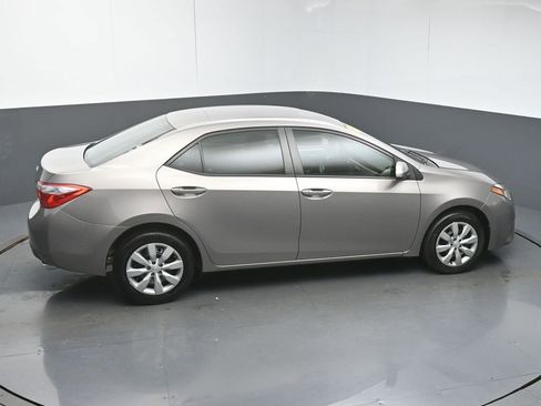 Used 2016 Toyota Corolla L image 44