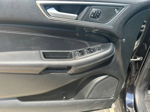 Used 2024 Ford Edge Titanium AWD/4WD image 5