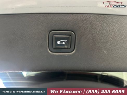 Used 2021 Chevrolet Blazer LT FWD image 15