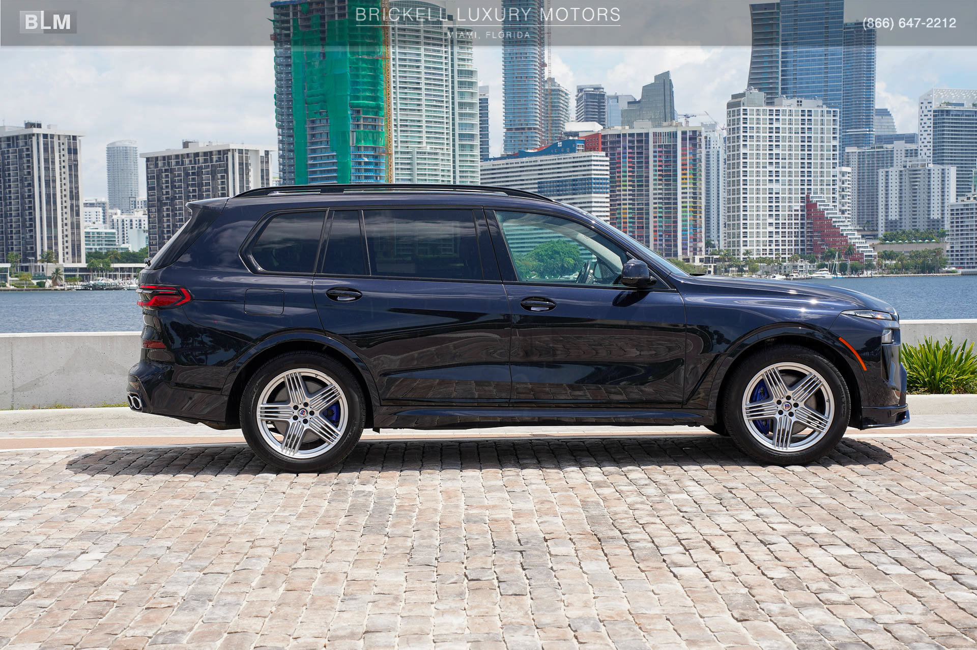 Used 2024 BMW ALPINA XB7 AWD/4WD image 12