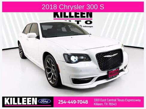 Used 2018 Chrysler 300 S w/ 300S Premium Group RWD image 1