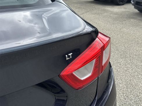 Used 2016 Chevrolet Cruze LT image 33