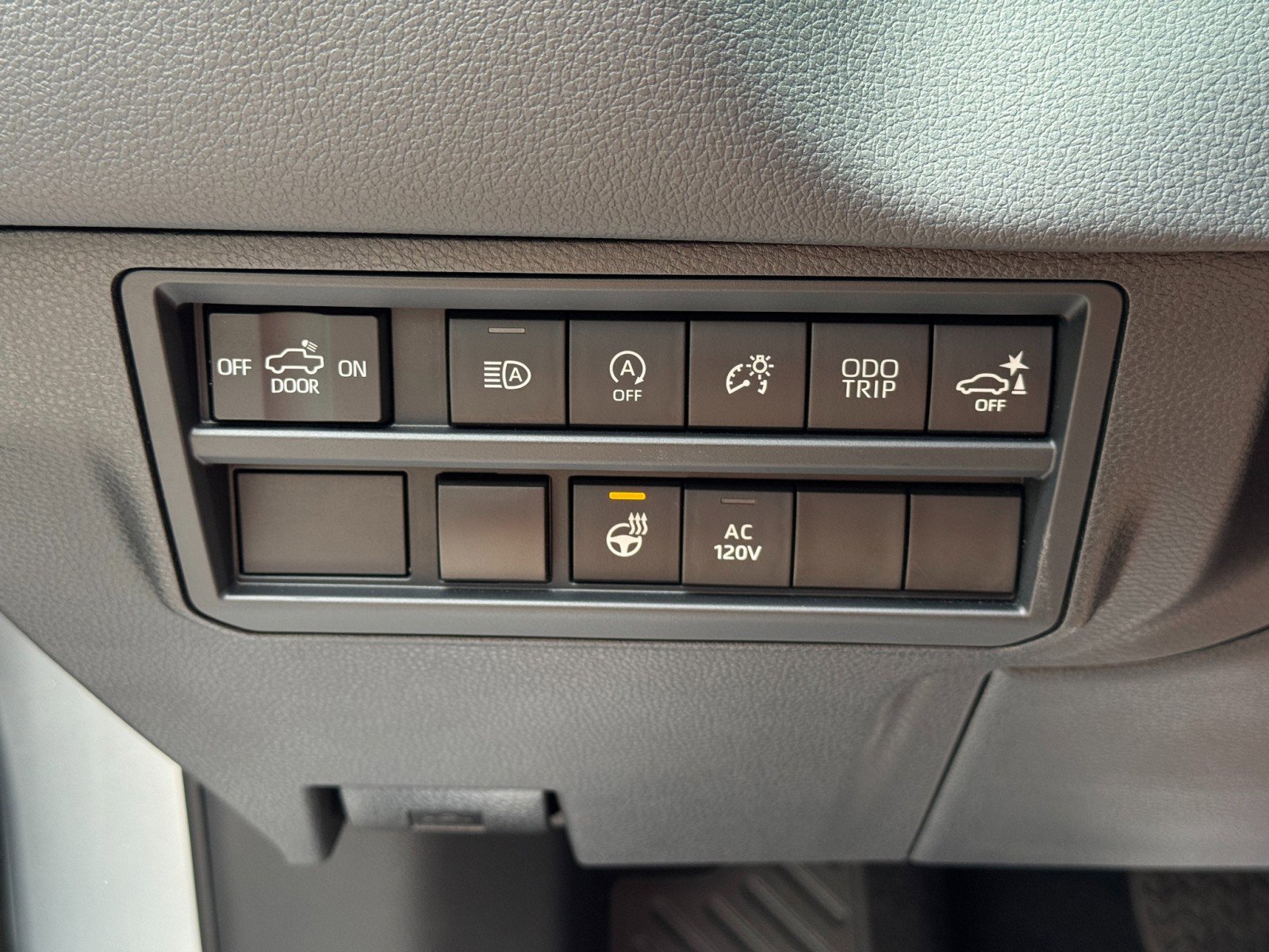Used 2022 Toyota Tundra Limited AWD/4WD image 19