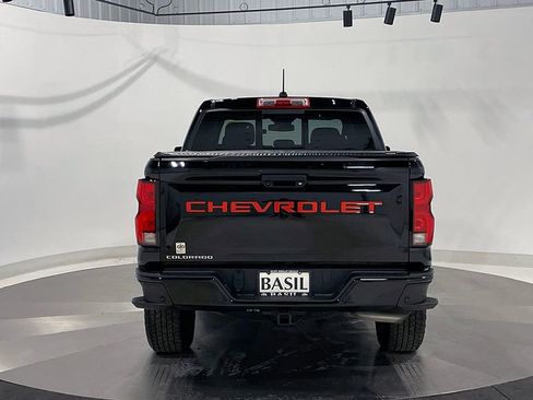 Used 2023 Chevrolet Colorado Z71 w/ Z71 Convenience Package 2 image 12