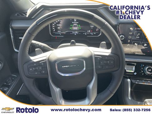 Used 2023 GMC Sierra 1500 Denali w/ Technology Package image 17
