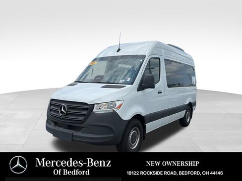 Used 2025 Mercedes-Benz Sprinter 2500 image 1
