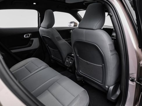 Used 2023 Polestar Polestar 2 FWD image 37