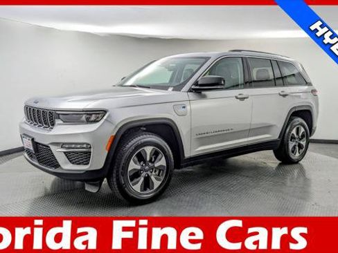 Used 2023 Jeep Grand Cherokee SUV image 1